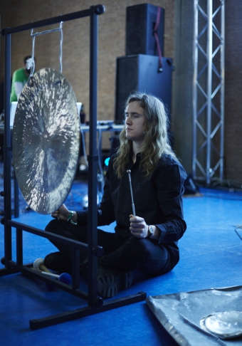 Picture of Colin Hacklander at the performance "Levels of Intrusions"
