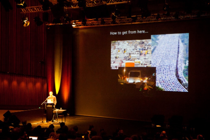 Impression of "Digital Liveness – Realtime, Desire and Sociability"